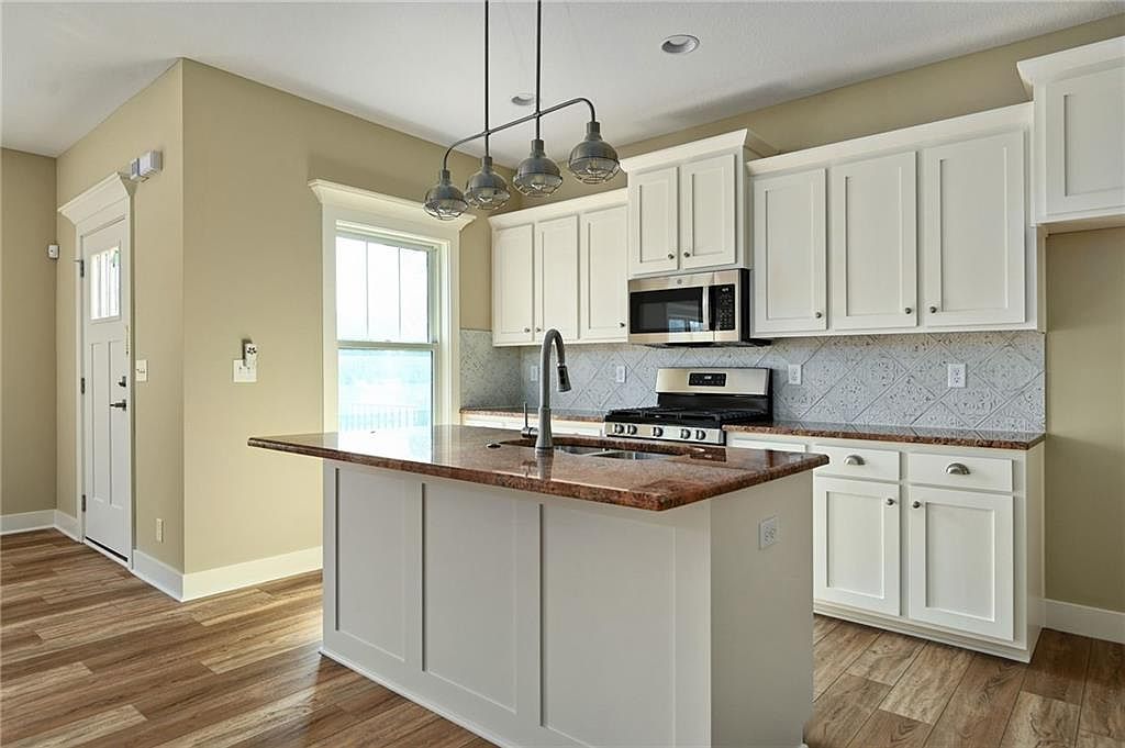 3018 TRACY AVENUE — photo 31