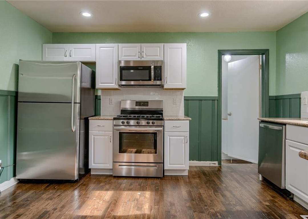3018 Wallace Avenue — photo 4