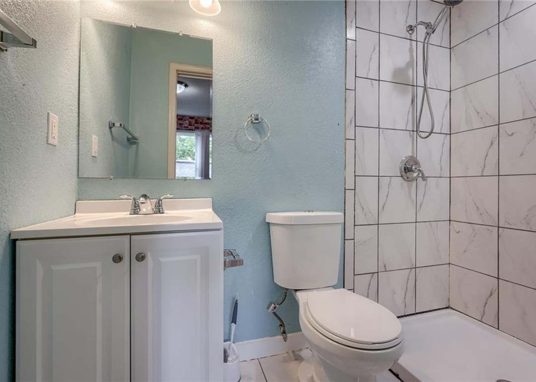 3018 Wallace Avenue — photo 20