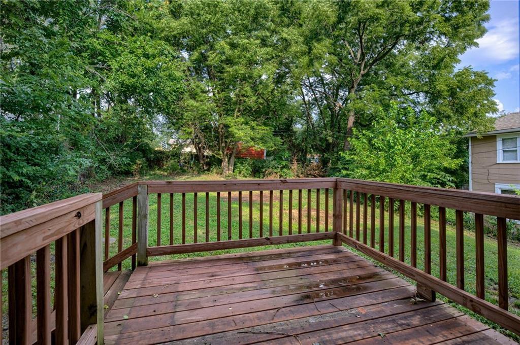3018 Wallace Avenue — photo 22