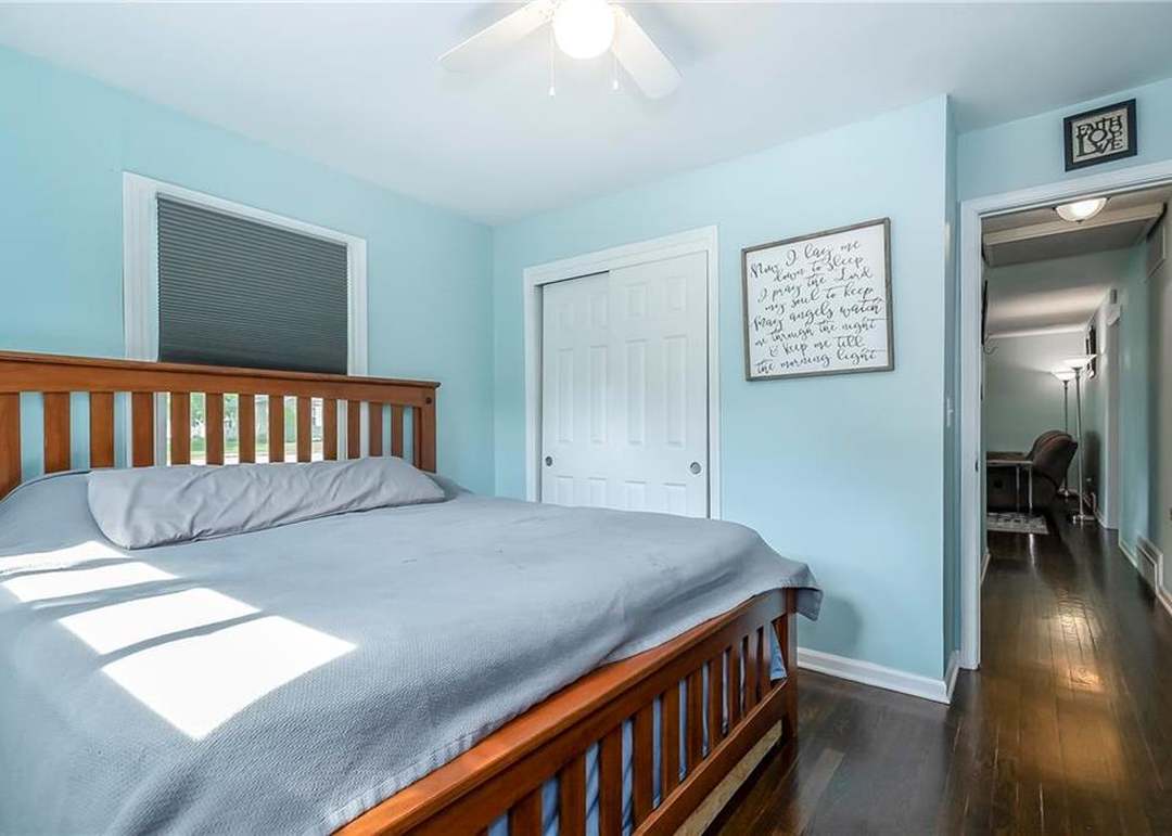 305 NE Orchard Street — photo 14