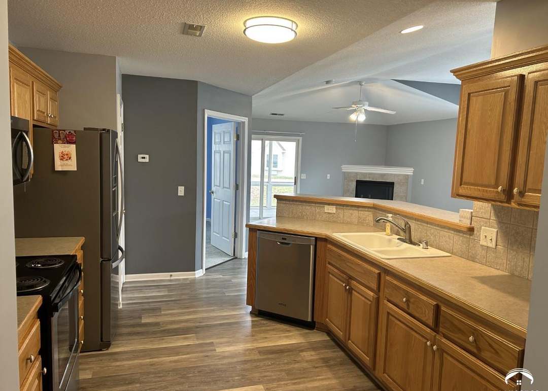 309 Silver Leaf Lane — photo 9
