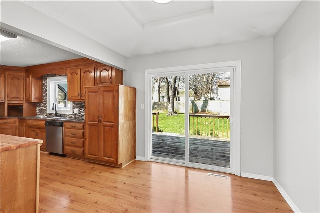 313 S Meadowbrook Lane — photo 6