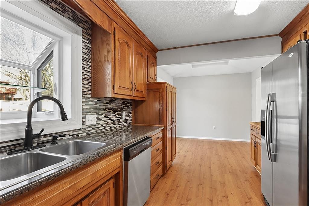 313 S Meadowbrook Lane — photo 8