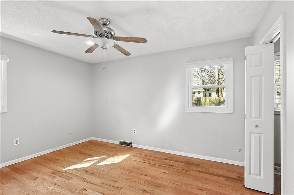 313 S Meadowbrook Lane — photo 13