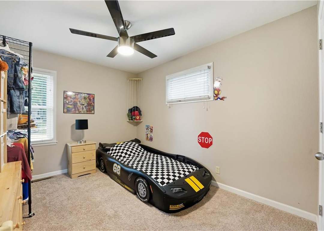 3209 S Mark Circle — photo 16