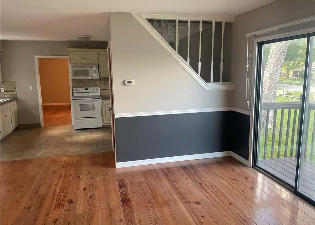 32900 W 83rd Street — photo 7