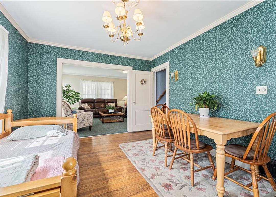 33 S Fairview Avenue — photo 17