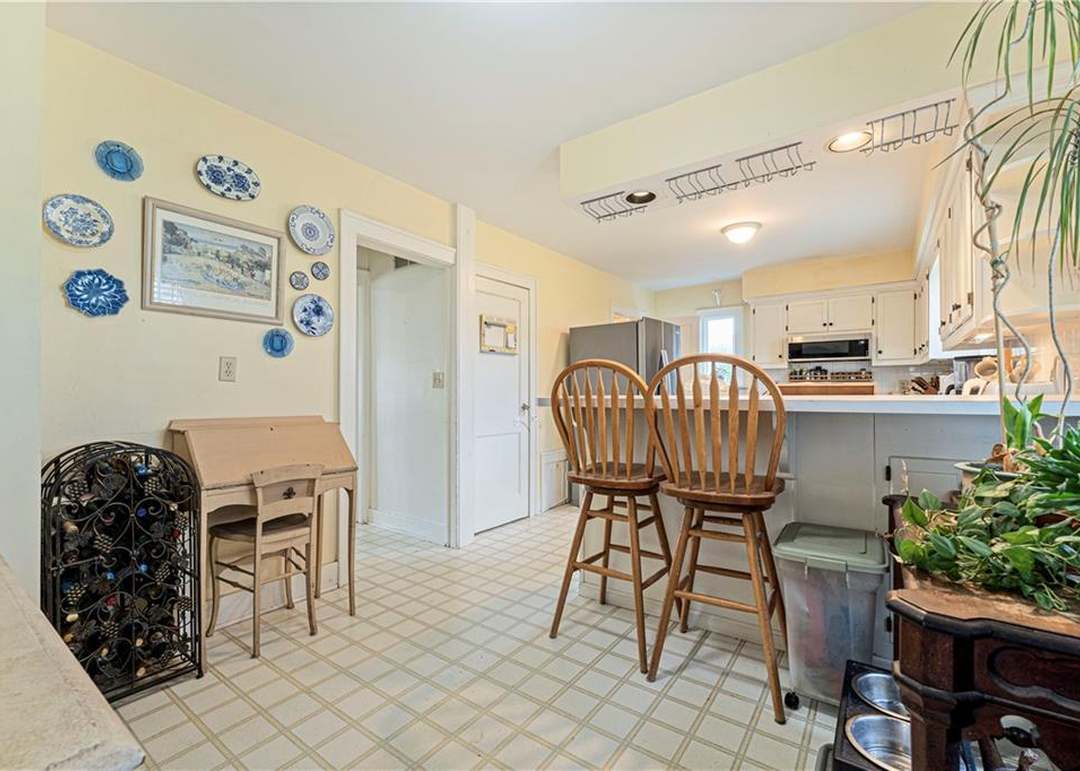33 S Fairview Avenue — photo 21