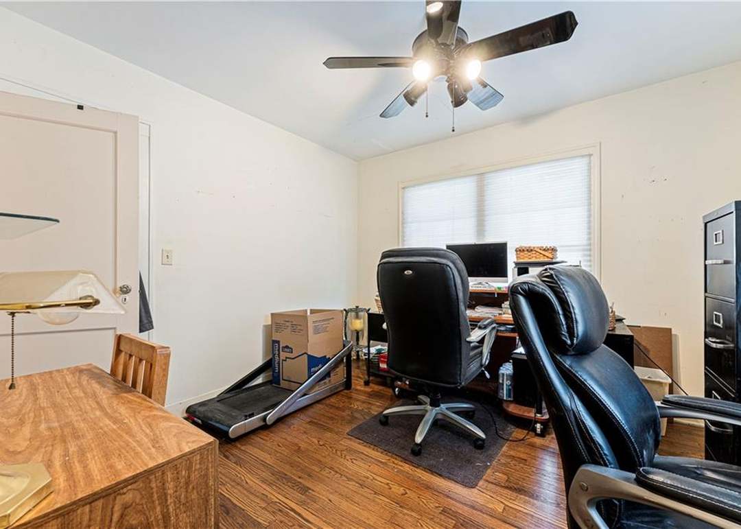 33 S Fairview Avenue — photo 27