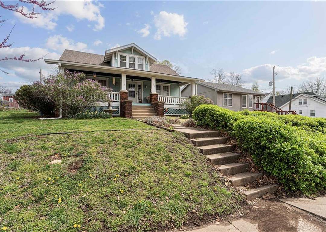 33 S Fairview Avenue — photo 38