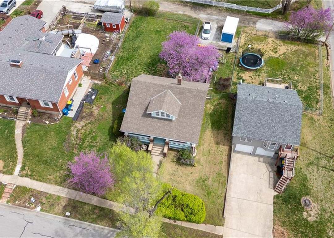 33 S Fairview Avenue — photo 44