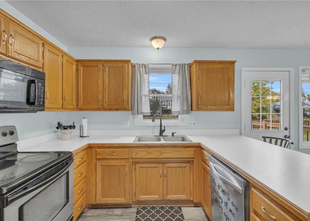 33146 W 89th Street — photo 15