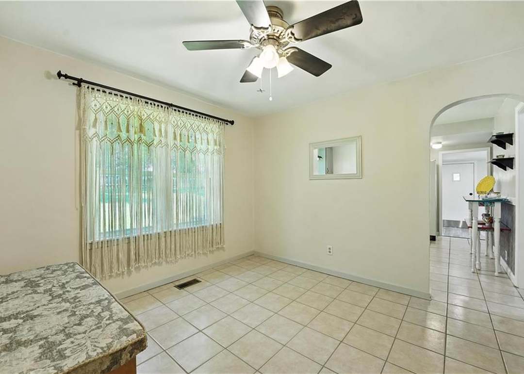 335 N Neconi Avenue — photo 26