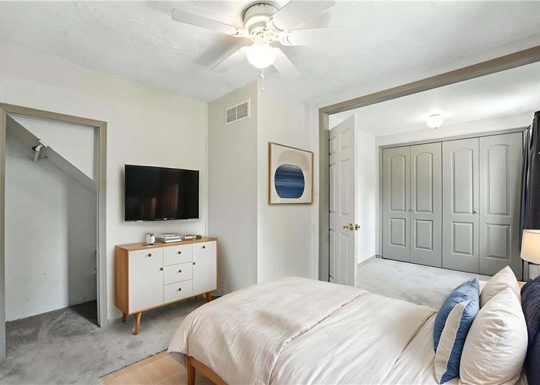 335 N Neconi Avenue — photo 33