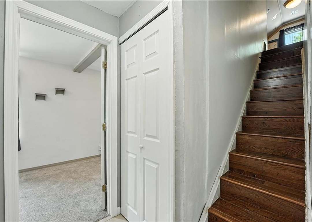 335 N Neconi Avenue — photo 35