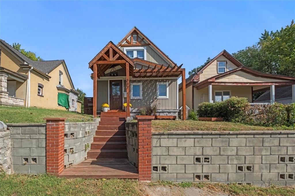 337 S 11th Street — photo 1