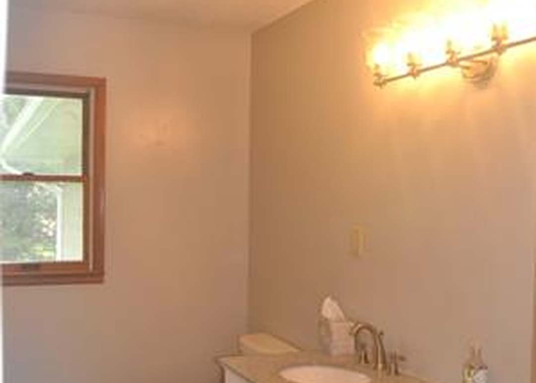 339 Washington Street — photo 15
