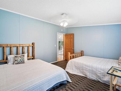 34 Whispering Oak Drive — photo 33