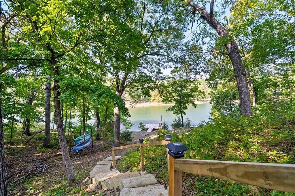 34 Whispering Oaks Drive — photo 40