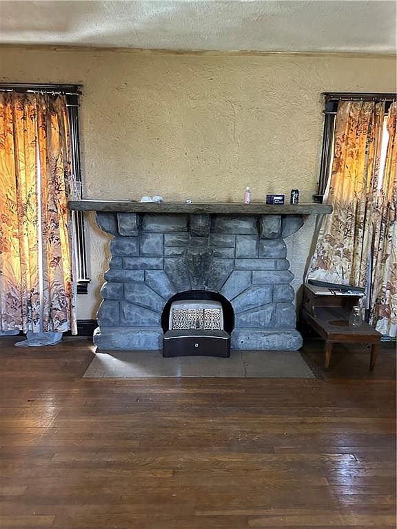 3404 & 3400 S Benton Avenue — photo 6