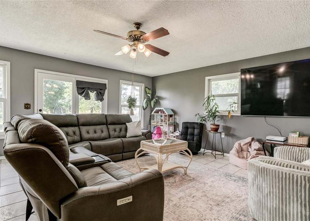 34065 W 135th Street — photo 16