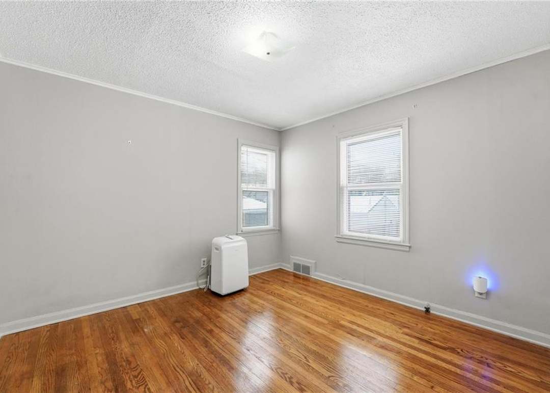 341 N Quincy Avenue — photo 3
