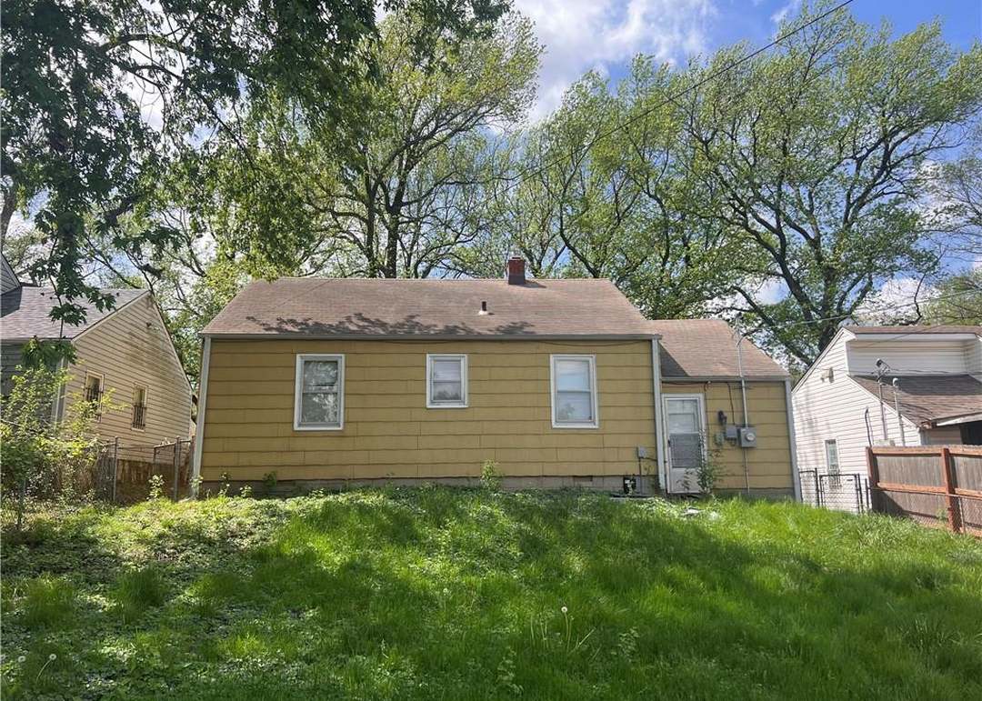 341 N Quincy Avenue — photo 16