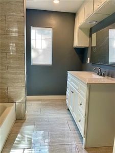 3427 Metropolitan Avenue — photo 9