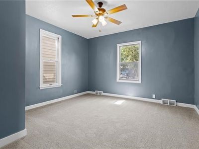 3427 Metropolitan Avenue — photo 17