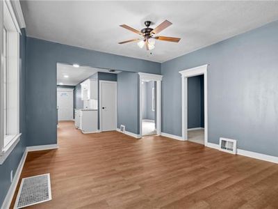 3427 Metropolitan Avenue — photo 20