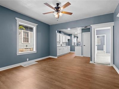 3427 Metropolitan Avenue — photo 23