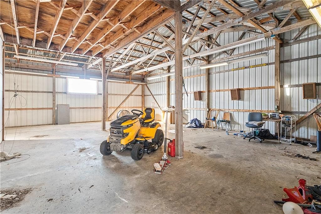 34640 Lone Star Road — photo 32