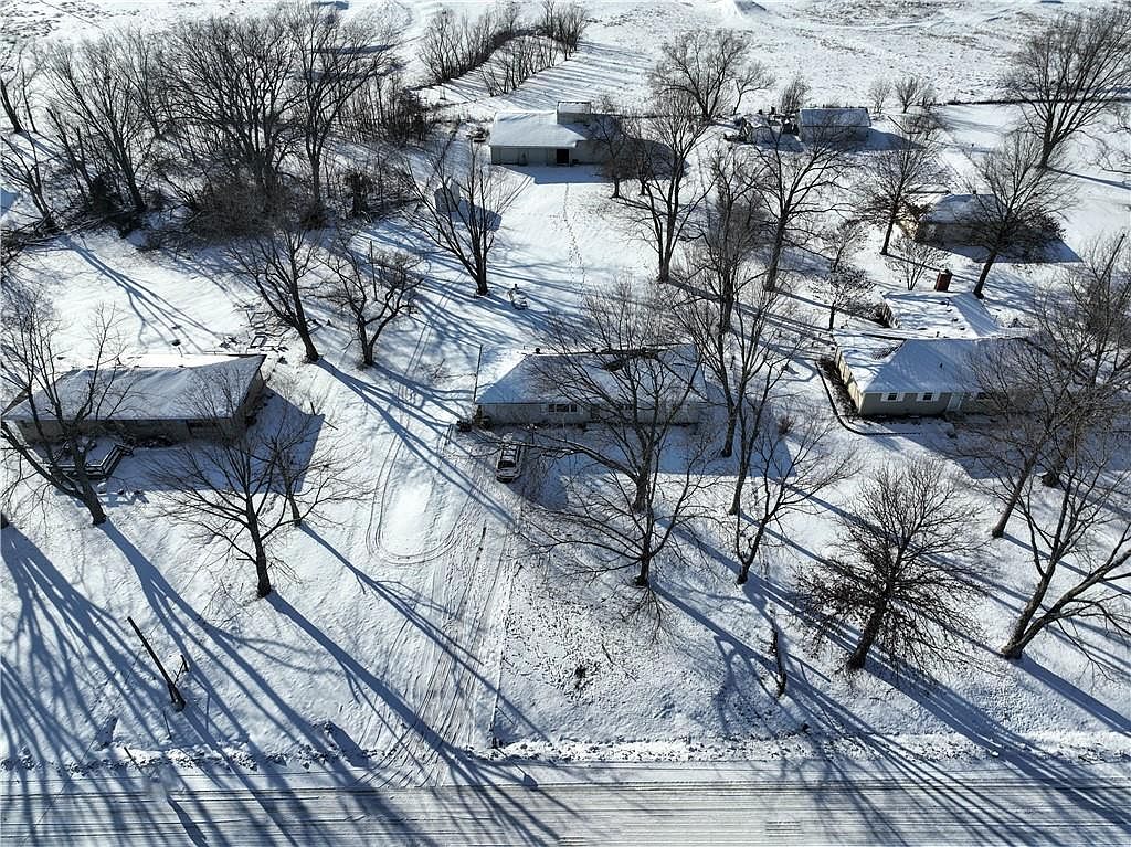 34640 Lone Star Road — photo 36