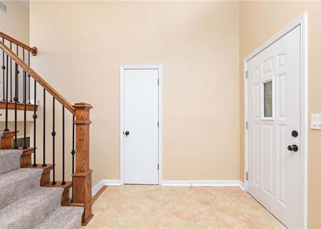3506 NW BLUE JACKET Drive — photo 10