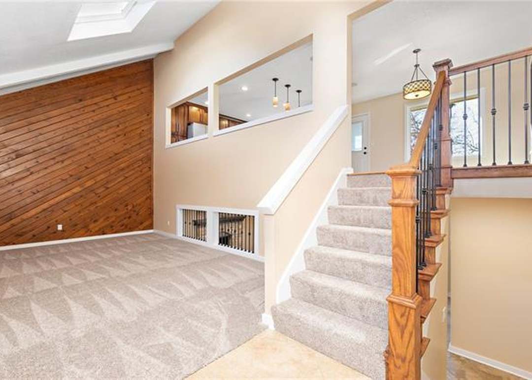 3506 NW BLUE JACKET Drive — photo 11