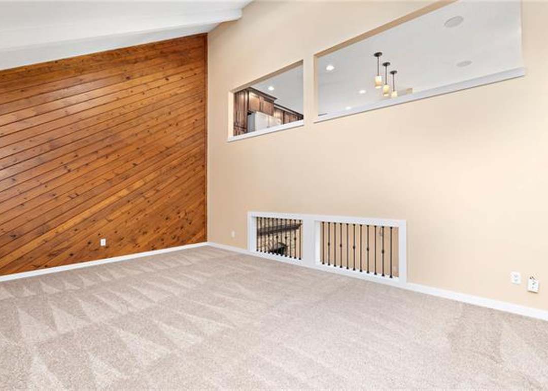 3506 NW BLUE JACKET Drive — photo 13