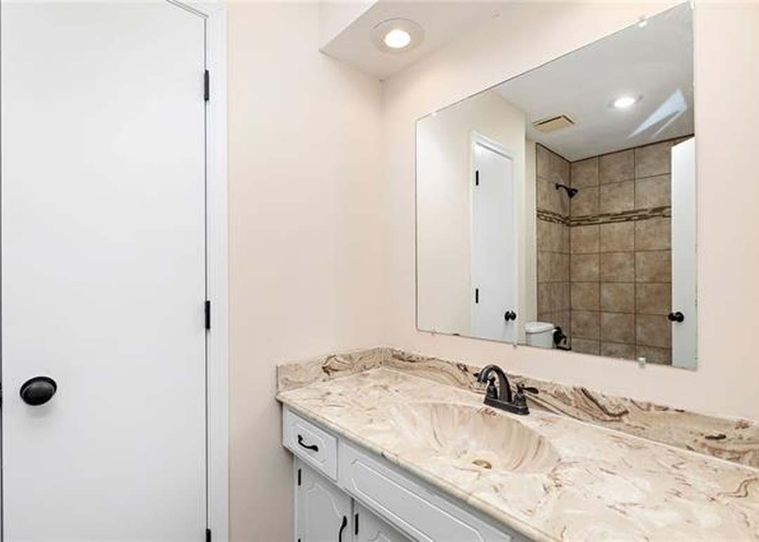 3506 NW BLUE JACKET Drive — photo 24