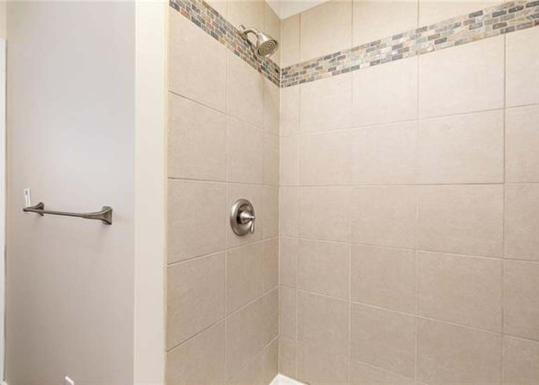 3506 NW BLUE JACKET Drive — photo 33