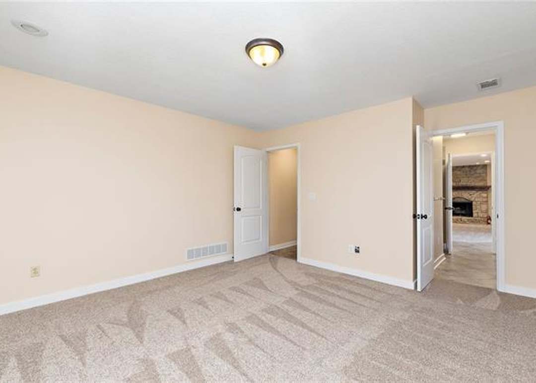 3506 NW BLUE JACKET Drive — photo 36