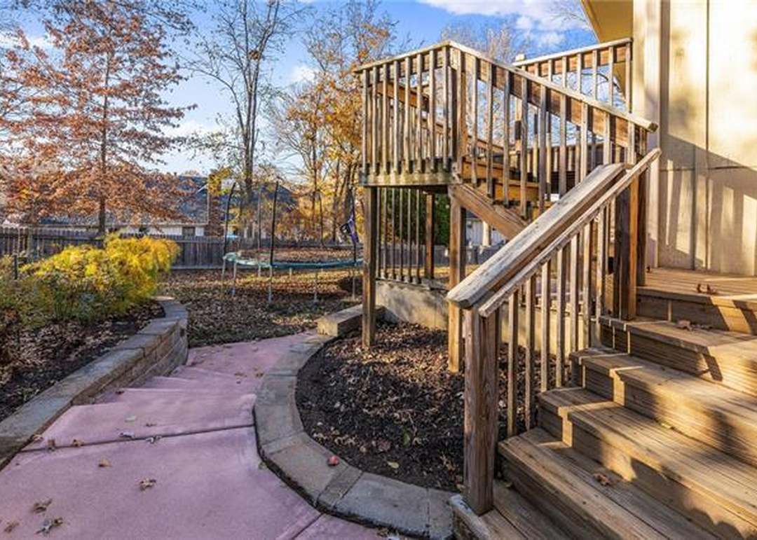 3506 NW BLUE JACKET Drive — photo 47