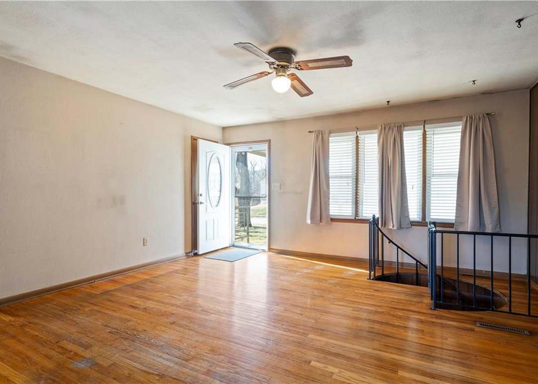 3507 N Delaware Street — photo 10