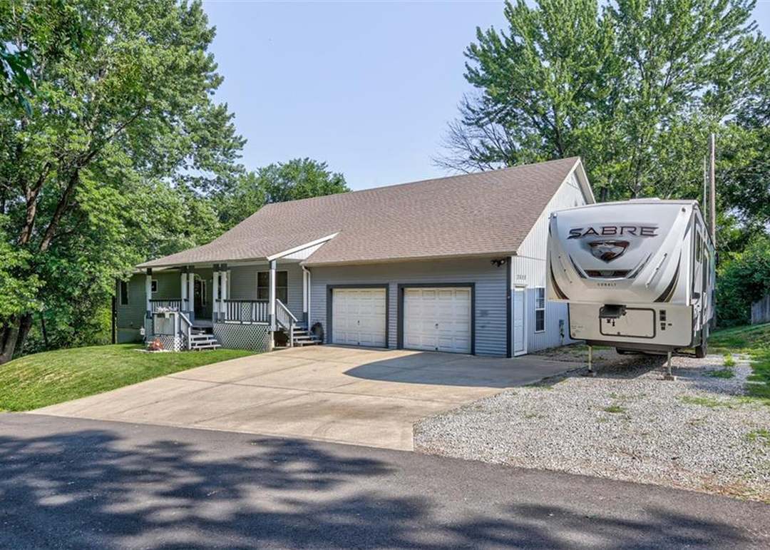 3600 N Flora Avenue — photo 8