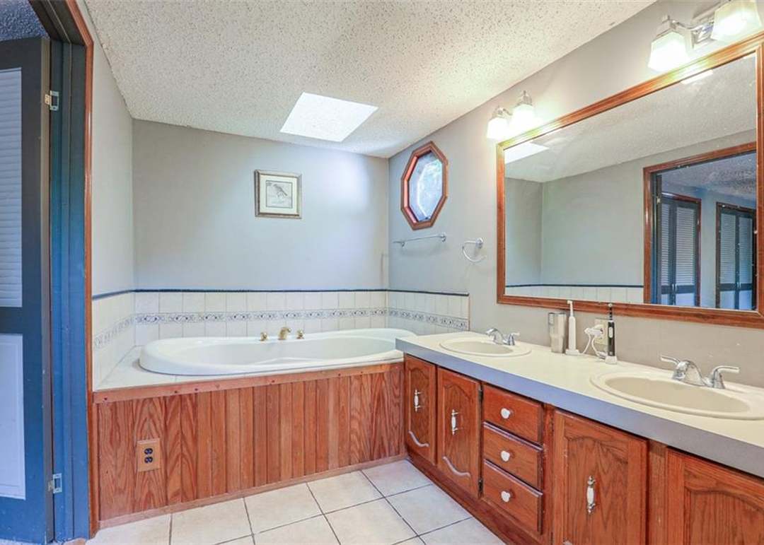 3600 N Flora Avenue — photo 30