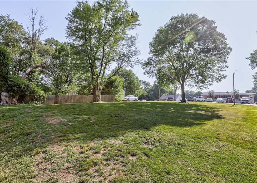3600 N Flora Avenue — photo 46