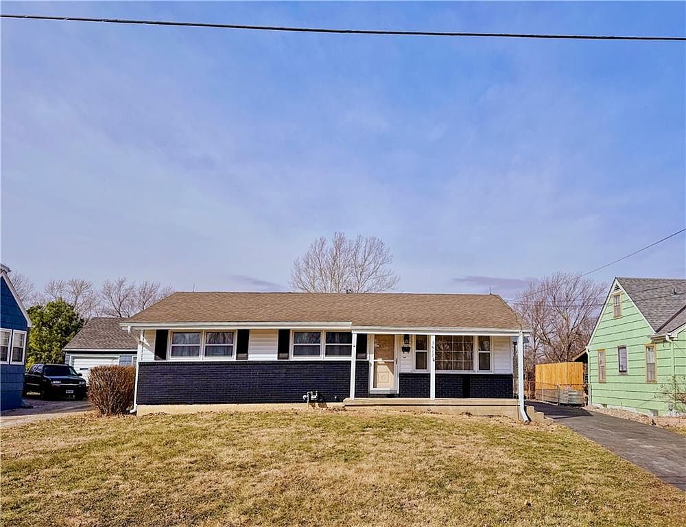 3612 S Park Avenue — photo 1