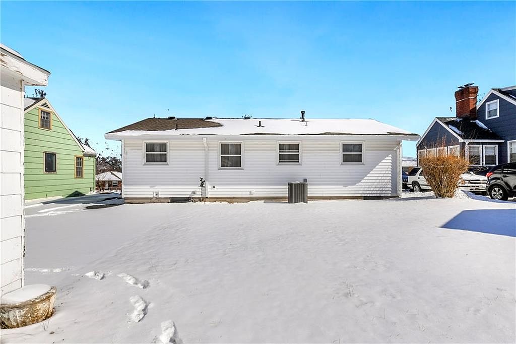 3612 S Park Avenue — photo 4