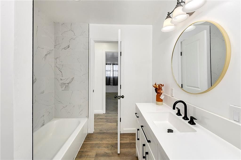 3612 S Park Avenue — photo 18