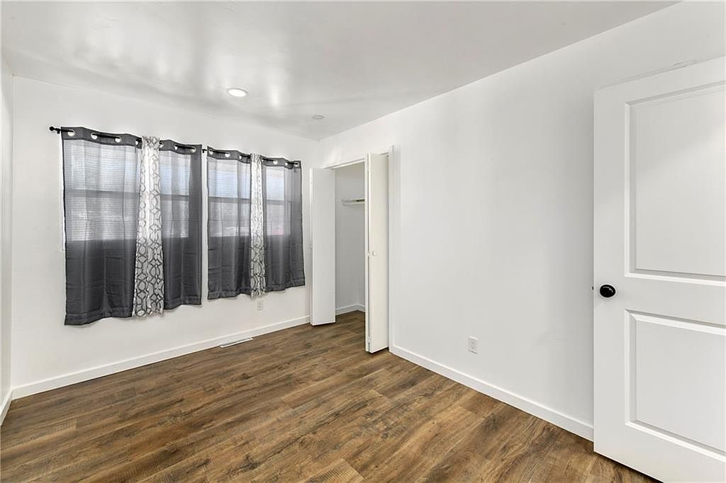 3612 S Park Avenue — photo 20