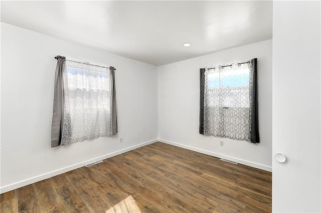 3612 S Park Avenue — photo 24